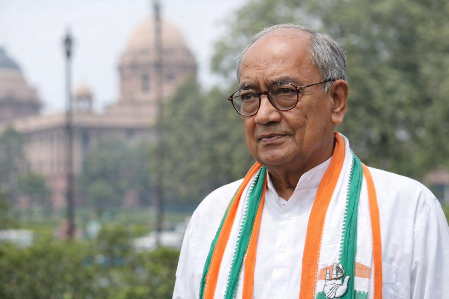 Digvijaya Singh’s Praise for RSS Sparks Political Storm, Congress Leader Issues Clarification